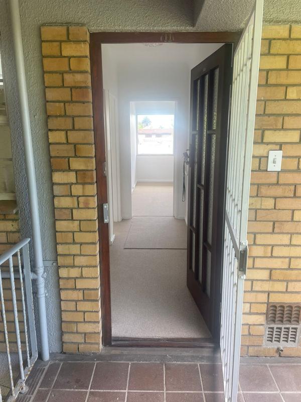 To Let 1 Bedroom Property for Rent in Rondebosch Western Cape